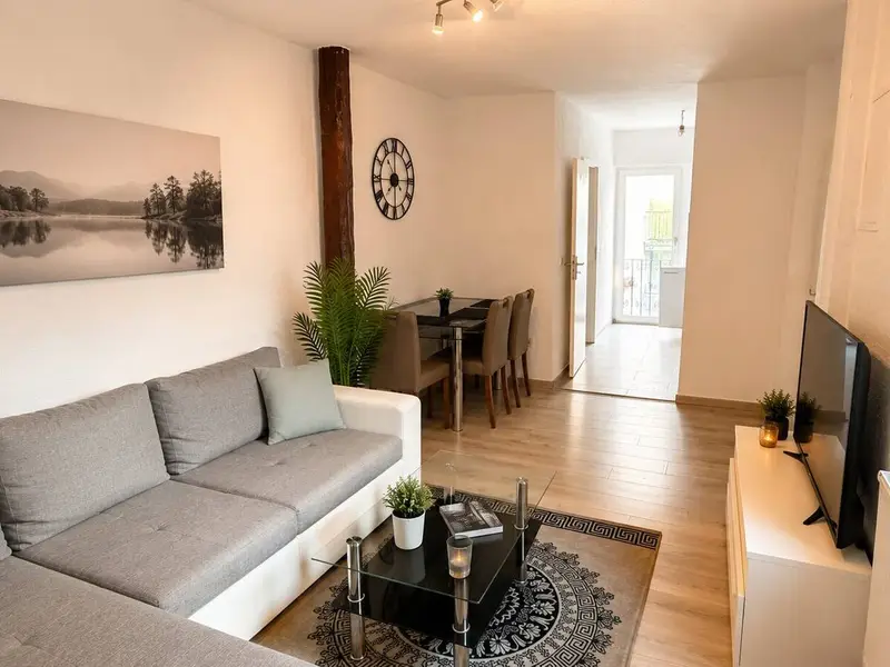 Hinterhaus am Schloss – gemütliches Wohnzimmer